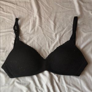 Black Wireless Bra